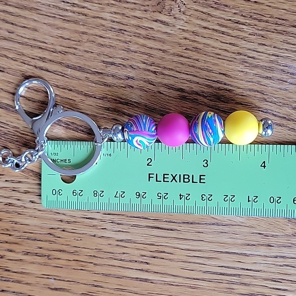 Swirl Print Keychain Accessory - Picture 3 of 3